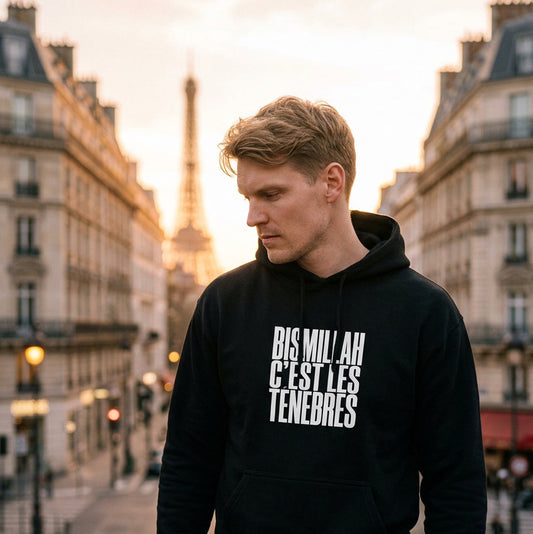 Hoodie Bismillah c'est les ténèbres noir, vue de profil