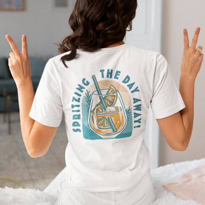 T-shirt Spritzing the day away, vue de dos